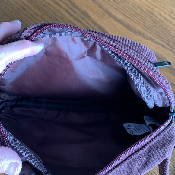 Justin Bieber x Tim Horton’s tim biebs brown corduroy collectible Fanny pack EUC - Picture 5 of 5